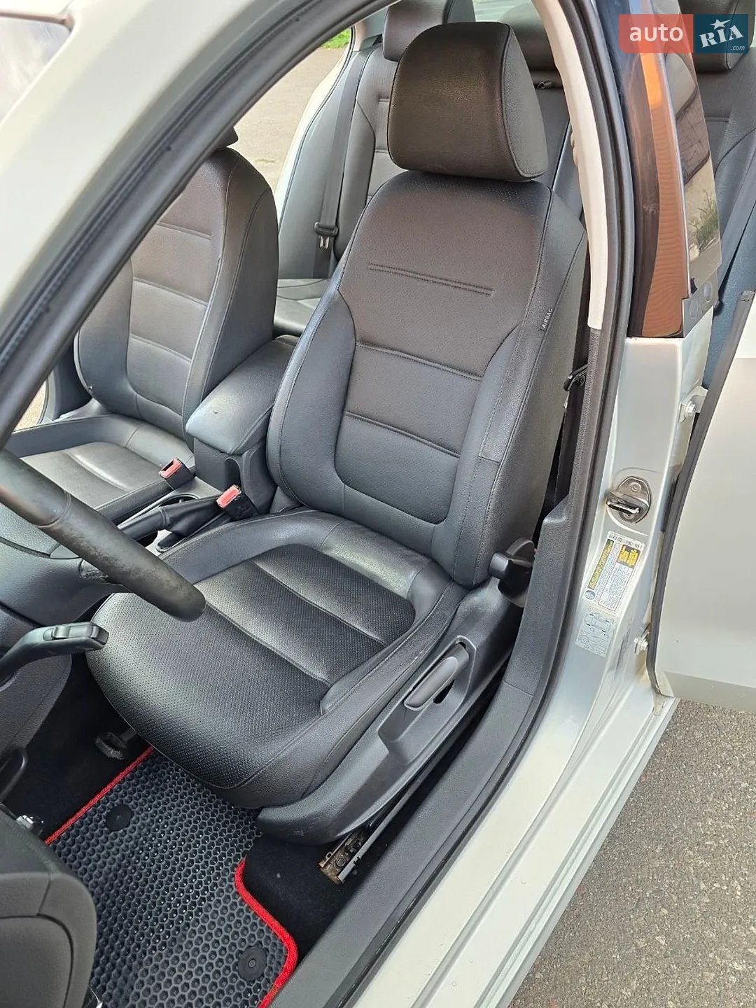 2010 Volkswagen Jetta - мініатюра 18