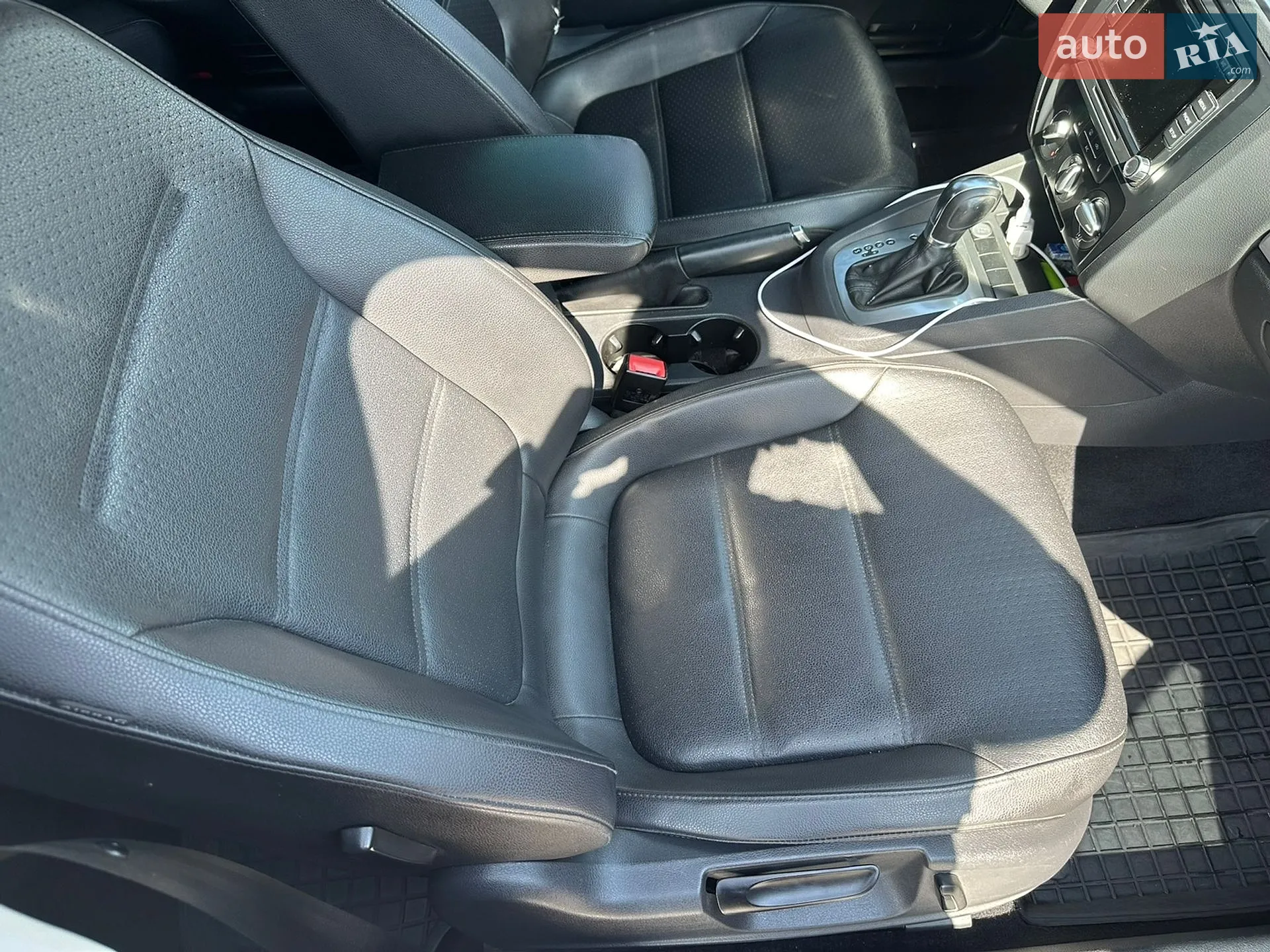 2014 Volkswagen Jetta - мініатюра 39