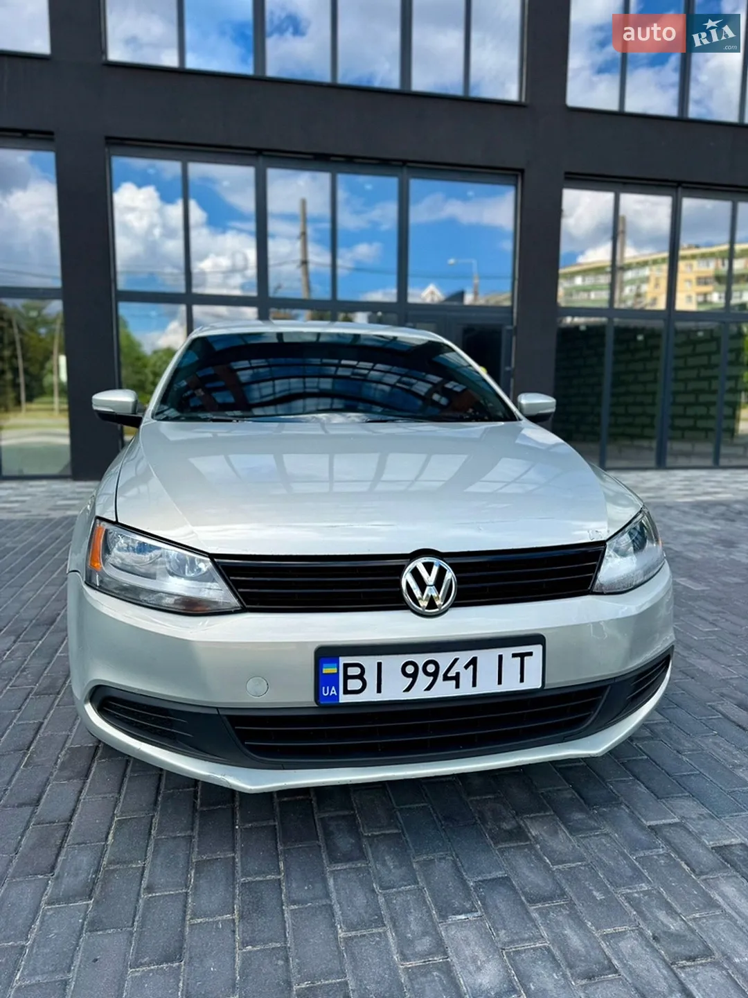 2011 Volkswagen Jetta - мініатюра 2