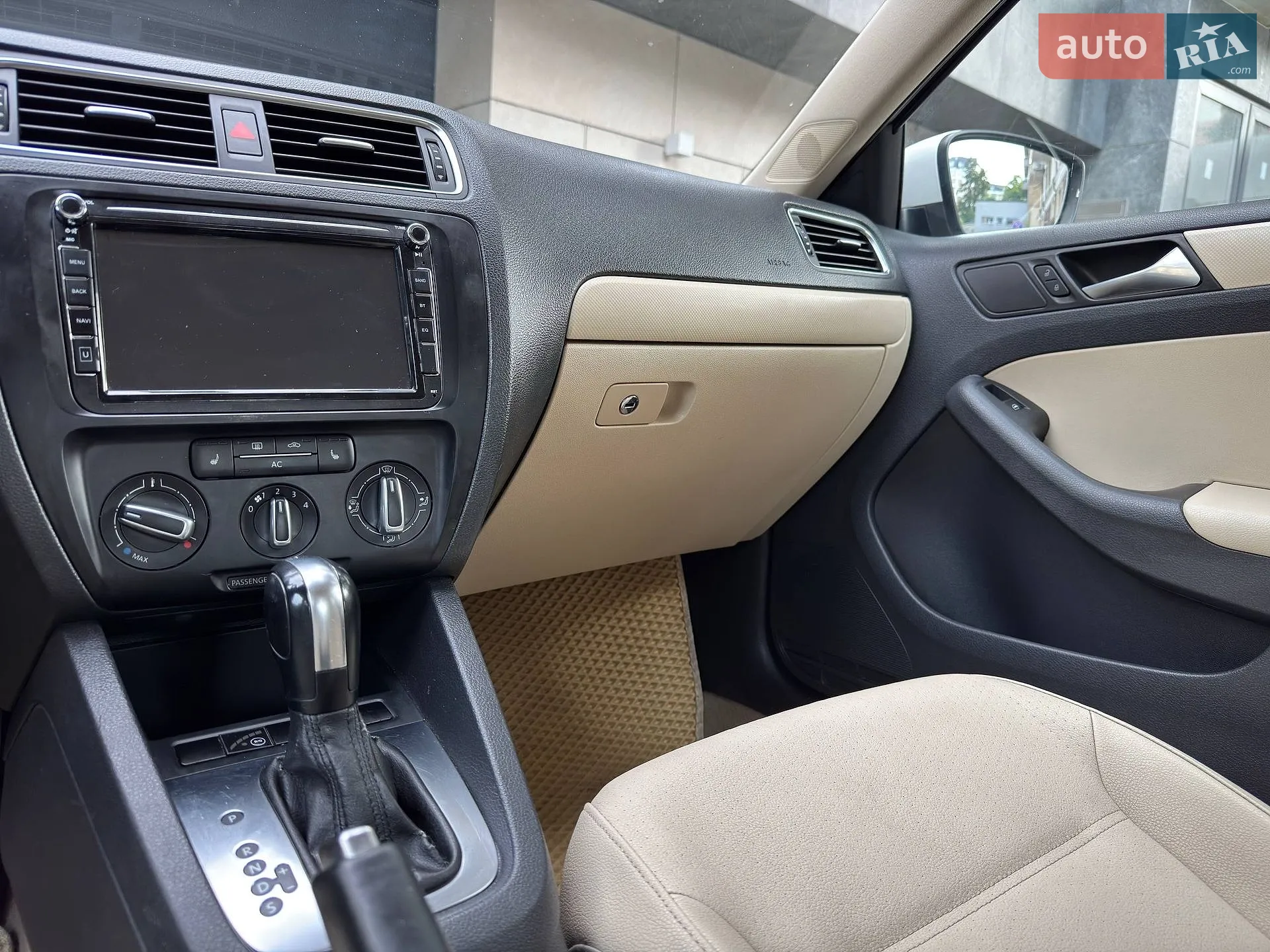 2012 Volkswagen Jetta - мініатюра 23