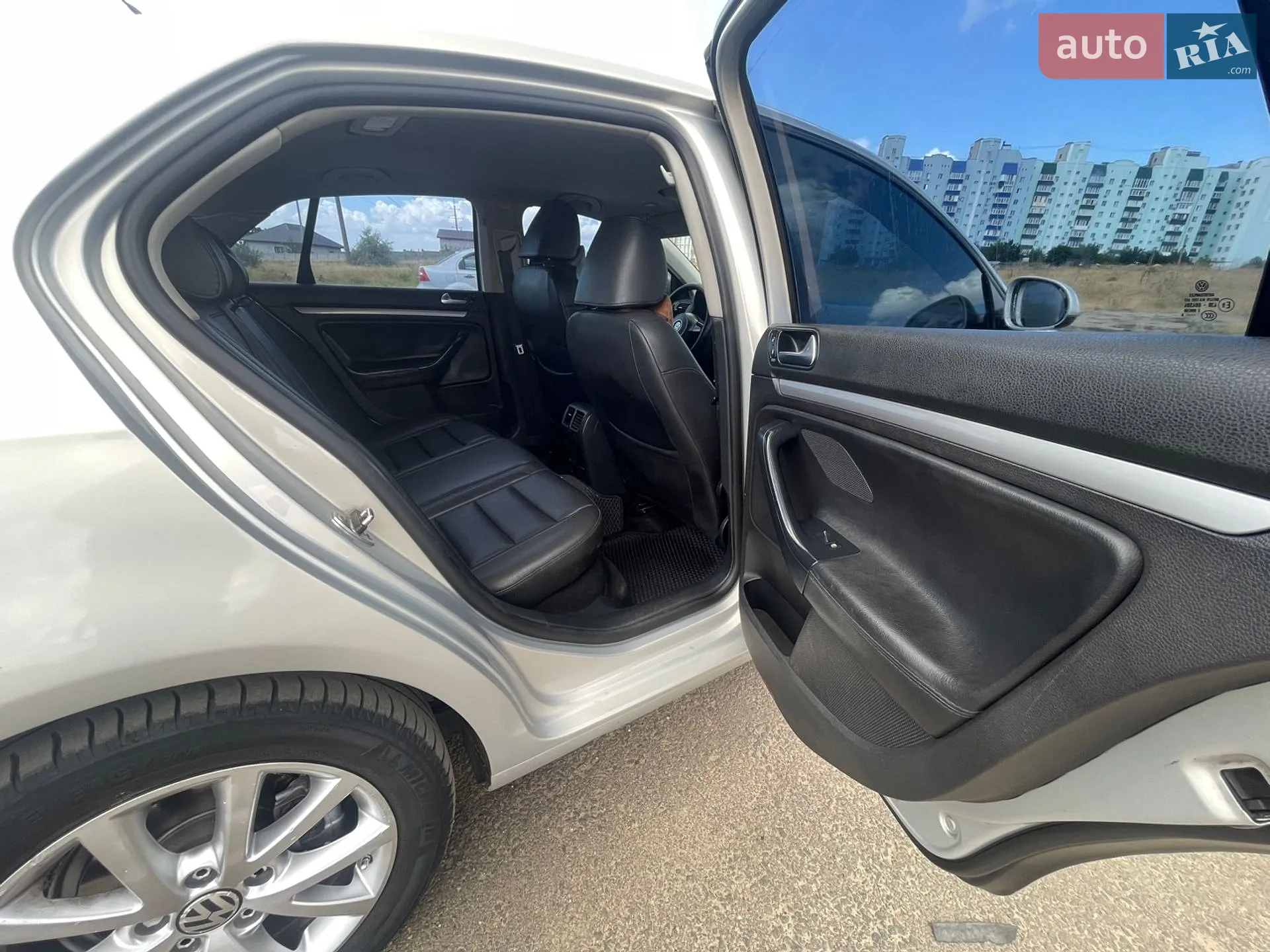 2010 Volkswagen Jetta - мініатюра 17
