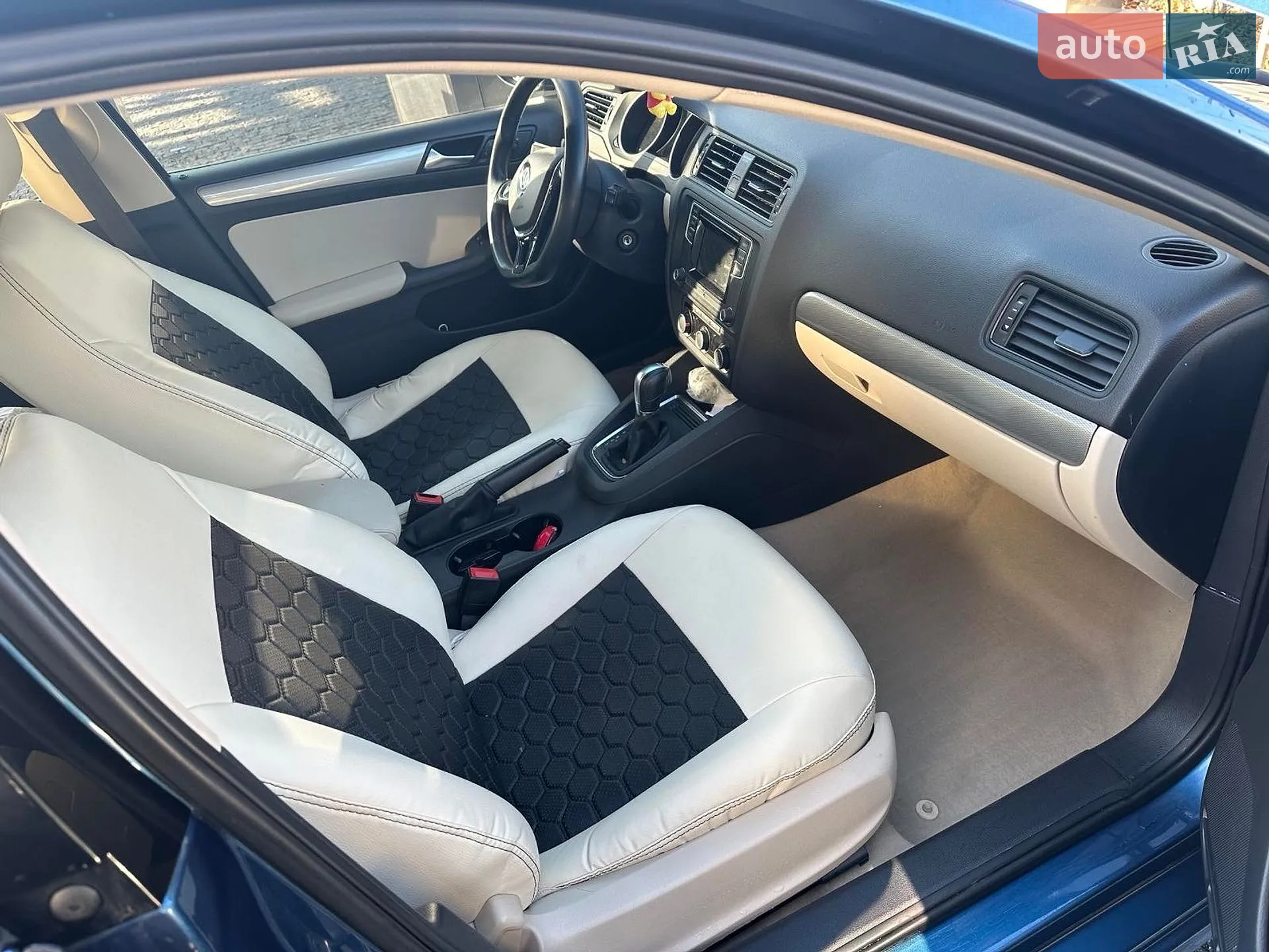 2016 Volkswagen Jetta - фото 1