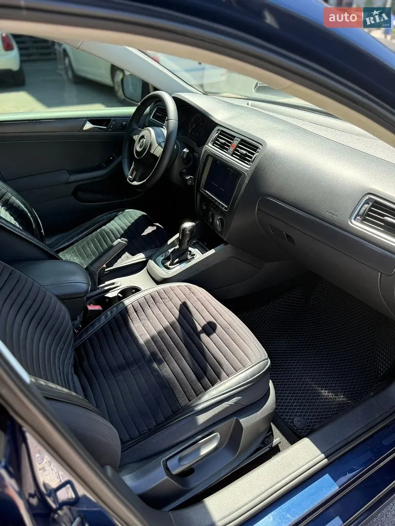 2011 Volkswagen Jetta - мініатюра 10