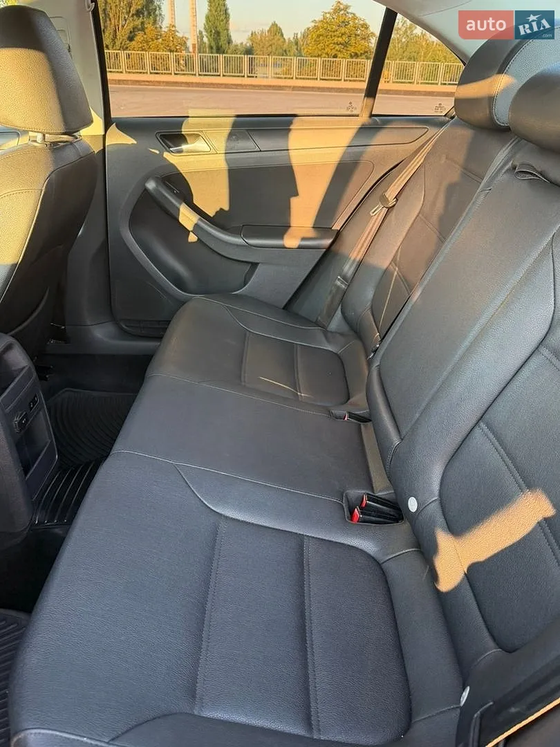 2012 Volkswagen Jetta - мініатюра 8