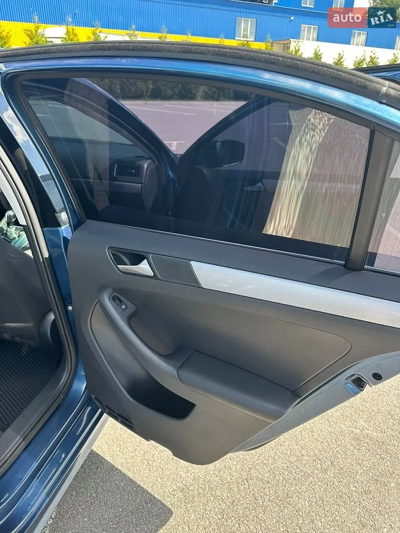 2017 Volkswagen Jetta - мініатюра 25