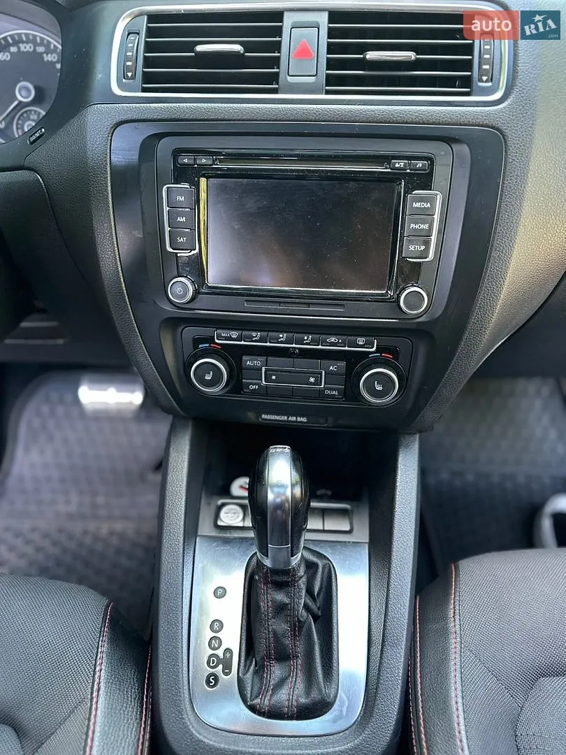 2012 Volkswagen Jetta - мініатюра 28