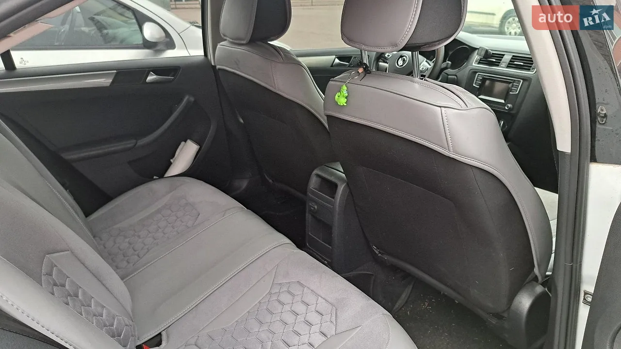 2016 Volkswagen Jetta - мініатюра 23