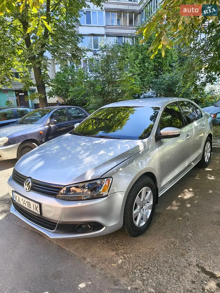 2010 Volkswagen Jetta - мініатюра 13