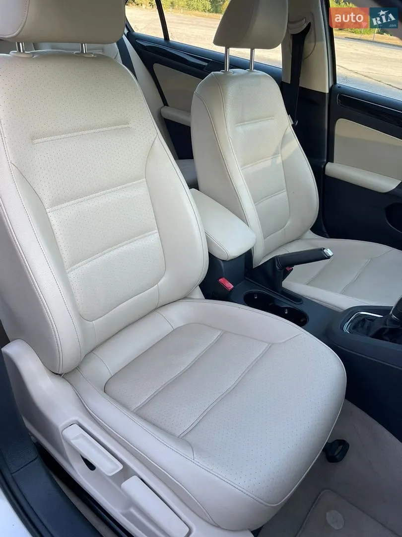 2015 Volkswagen Jetta - мініатюра 31
