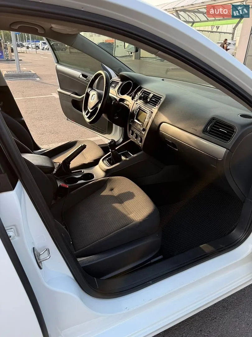 2016 Volkswagen Jetta - мініатюра 16