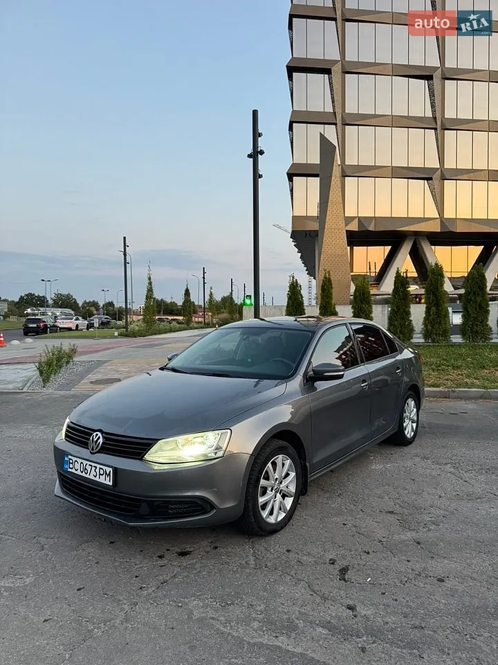 2010 Volkswagen Jetta - мініатюра 24