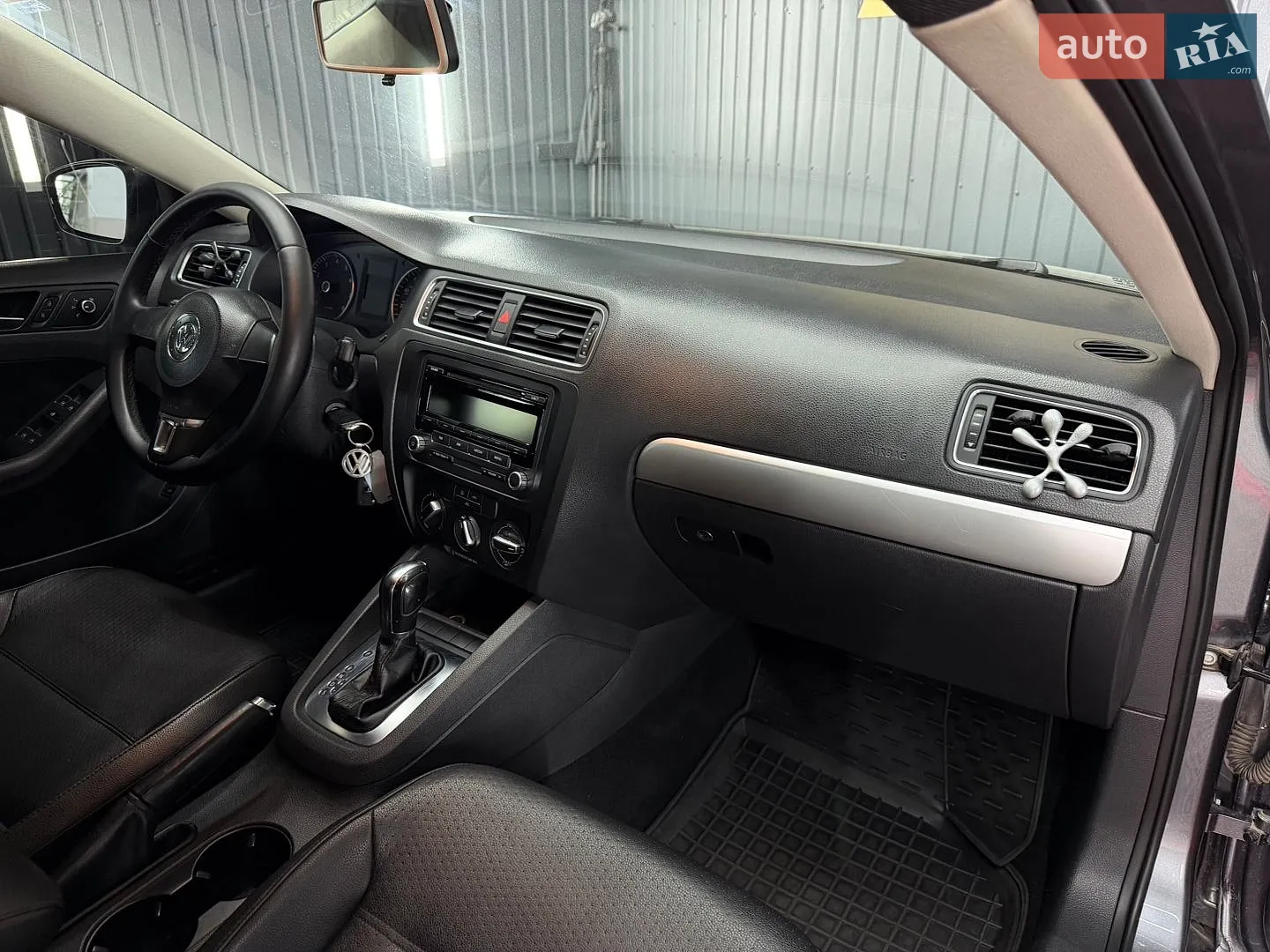 2013 Volkswagen Jetta - мініатюра 27