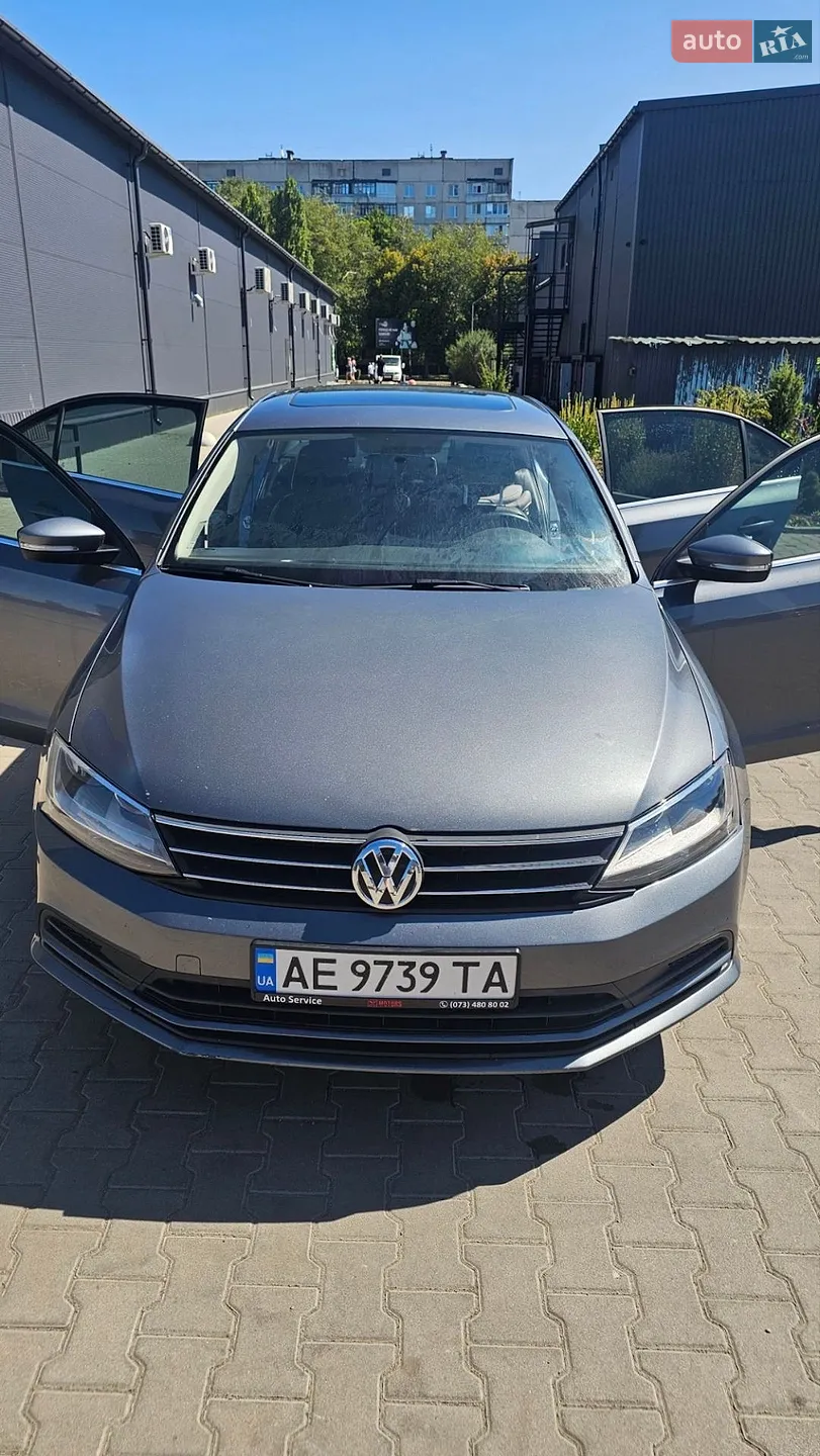 2015 Volkswagen Jetta - фото 1