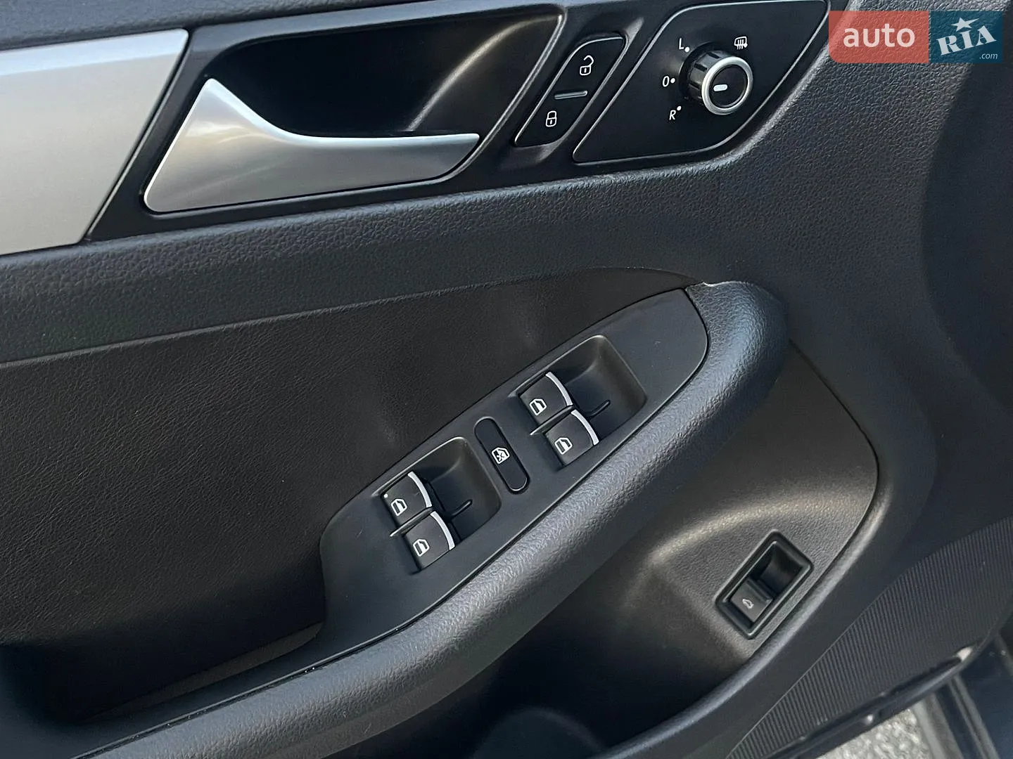 2014 Volkswagen Jetta - мініатюра 21