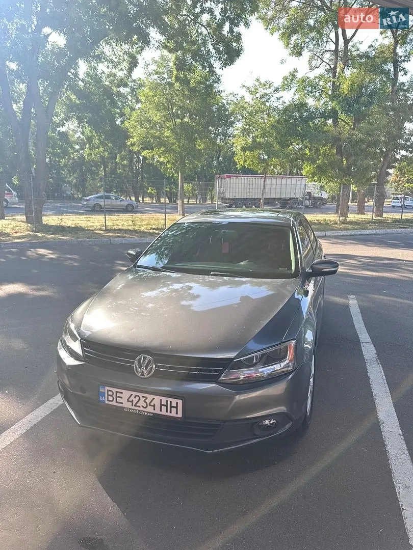 2012 Volkswagen Jetta - фото 1