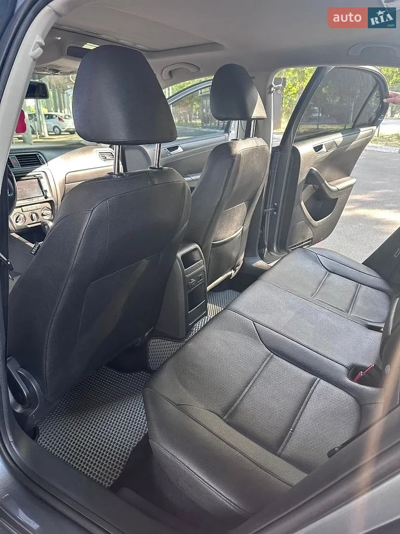 2012 Volkswagen Jetta - мініатюра 6