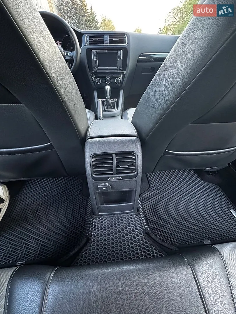 2016 Volkswagen Jetta - мініатюра 16