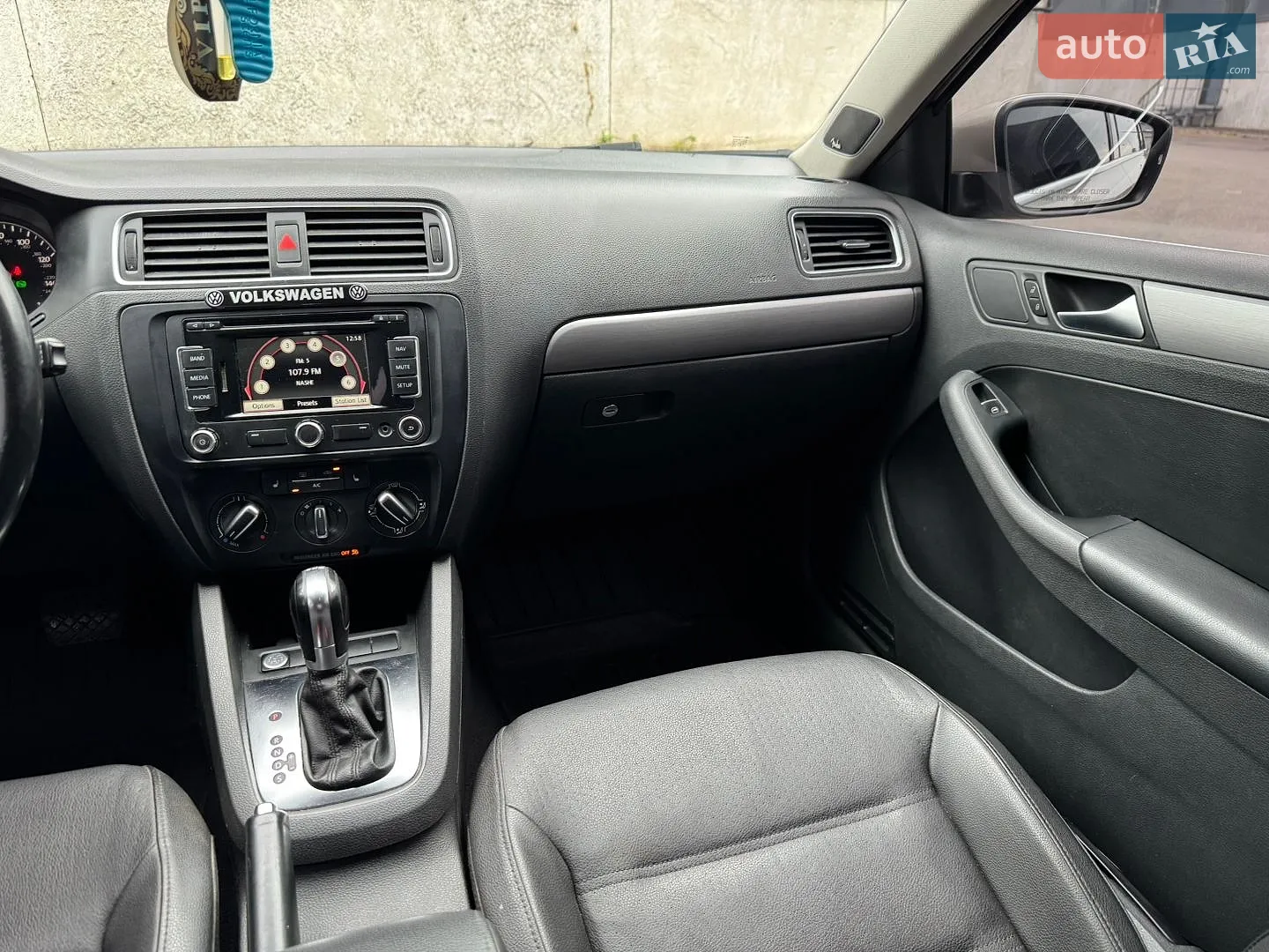 2012 Volkswagen Jetta - мініатюра 21