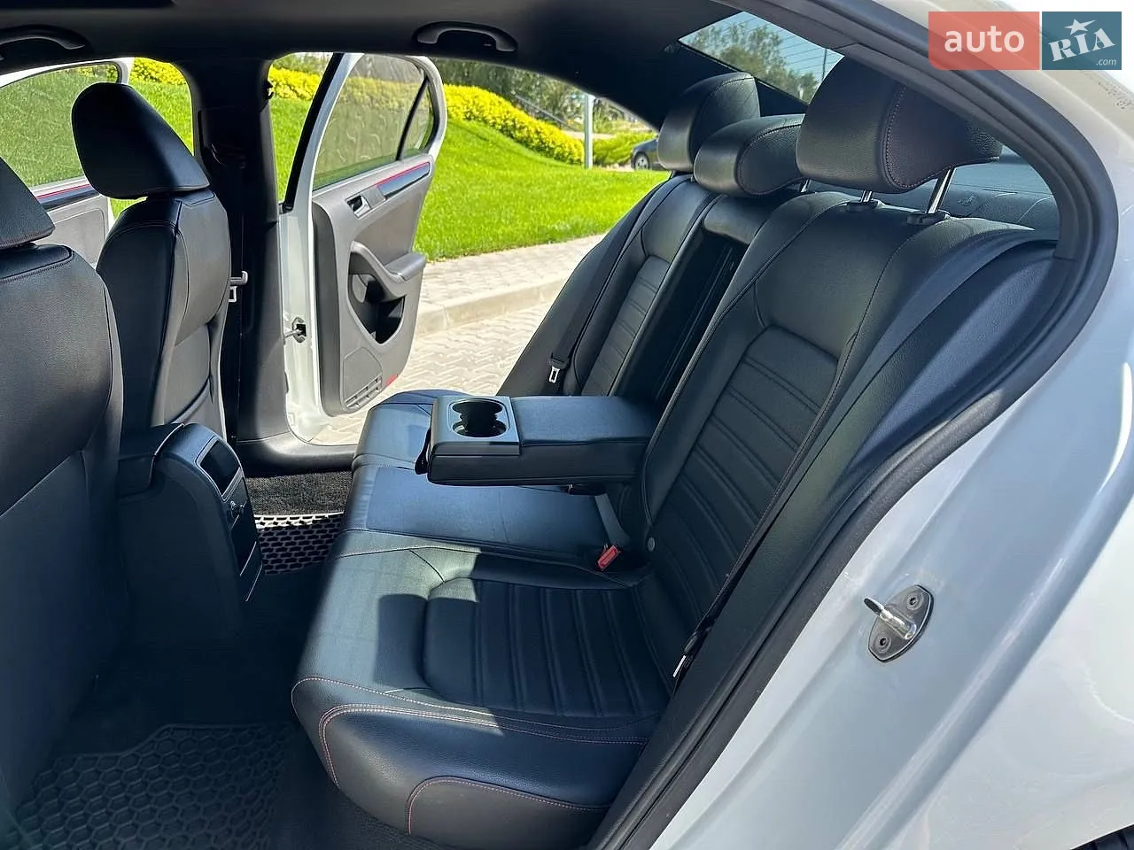 2016 Volkswagen Jetta - мініатюра 39