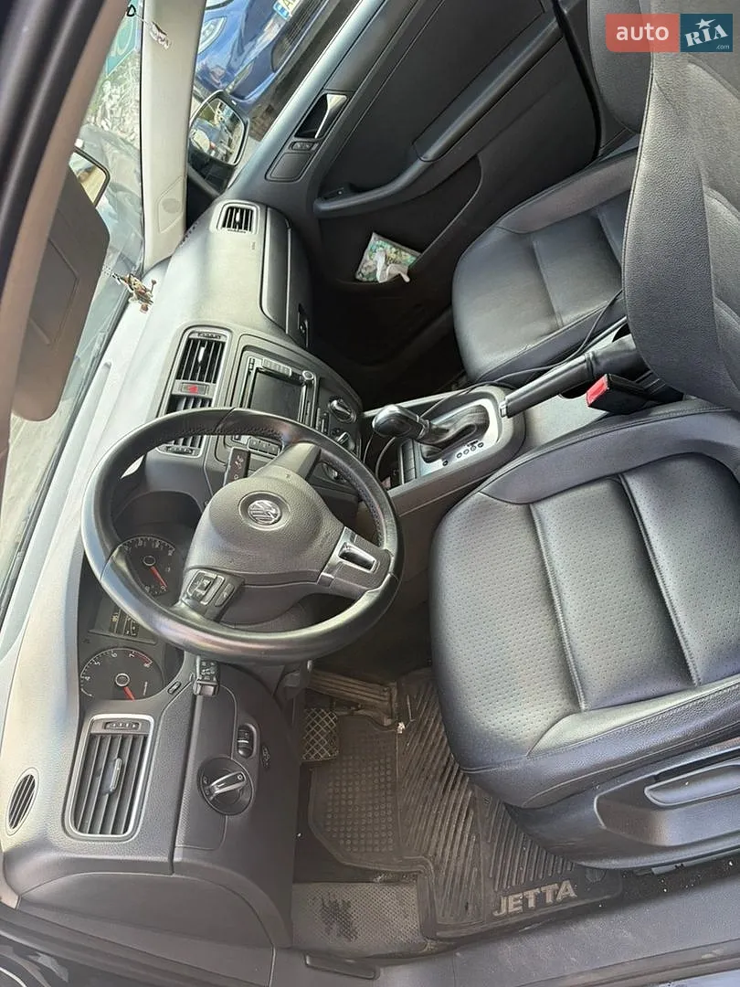2010 Volkswagen Jetta - мініатюра 6