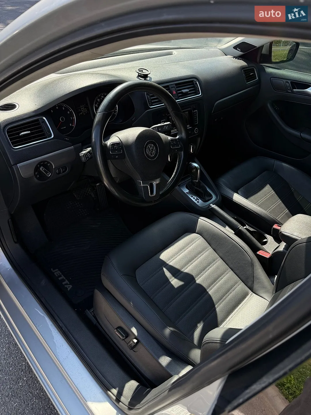 2013 Volkswagen Jetta - мініатюра 26