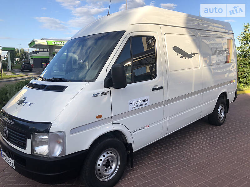Вантажопасажирський фургон Volkswagen LT 2004 в Рівному