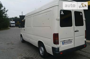 Вантажопасажирський фургон Volkswagen LT 2000 в Києві