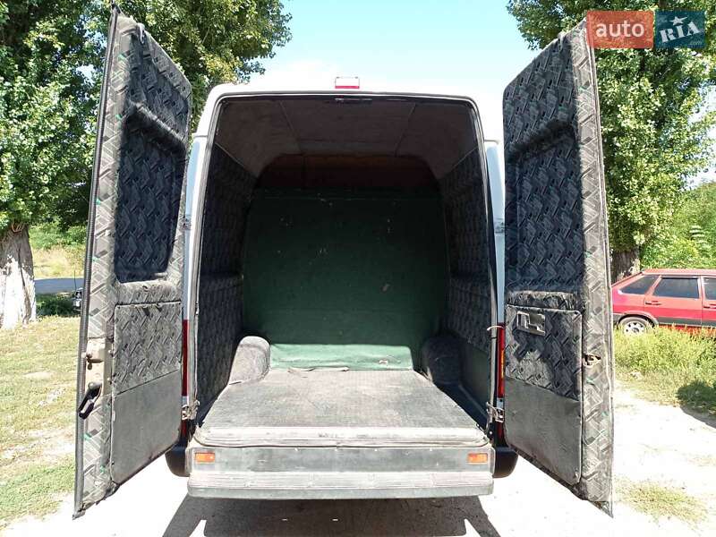 Мікроавтобус Volkswagen LT 2006 в Ужгороді