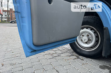 Вантажний фургон Volkswagen LT 2005 в 