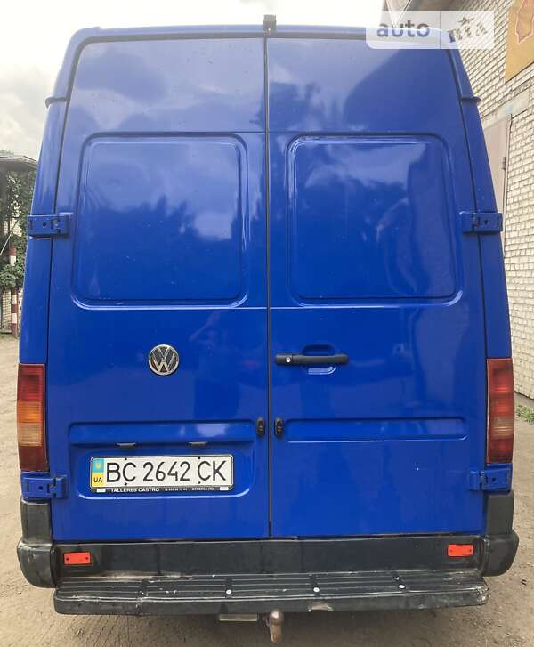 Грузовой фургон Volkswagen LT 2003 в Львове