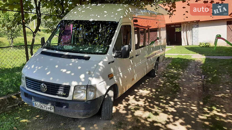 Мікроавтобус Volkswagen LT 2005 в Хусті