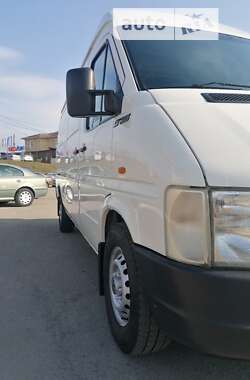 Грузовой фургон Volkswagen LT 2004 в Виннице