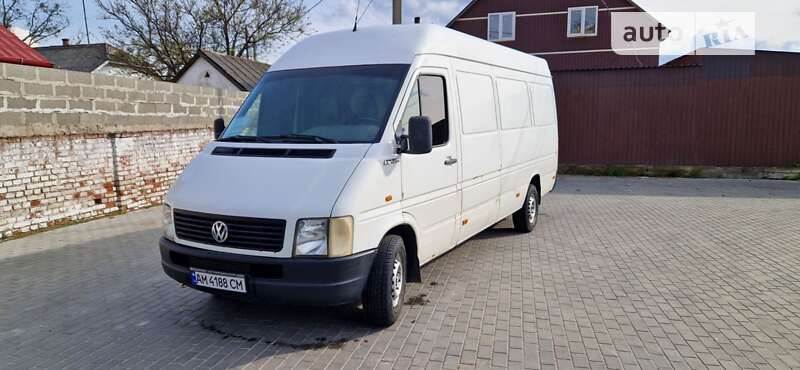 Вантажний фургон Volkswagen LT 2005 в Малині