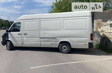 Грузовой фургон Volkswagen LT 2003 в Луцке