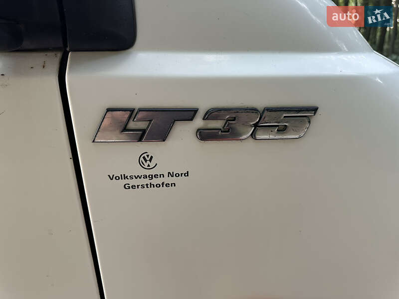 Грузопассажирский фургон Volkswagen LT 2003 в Тернополе