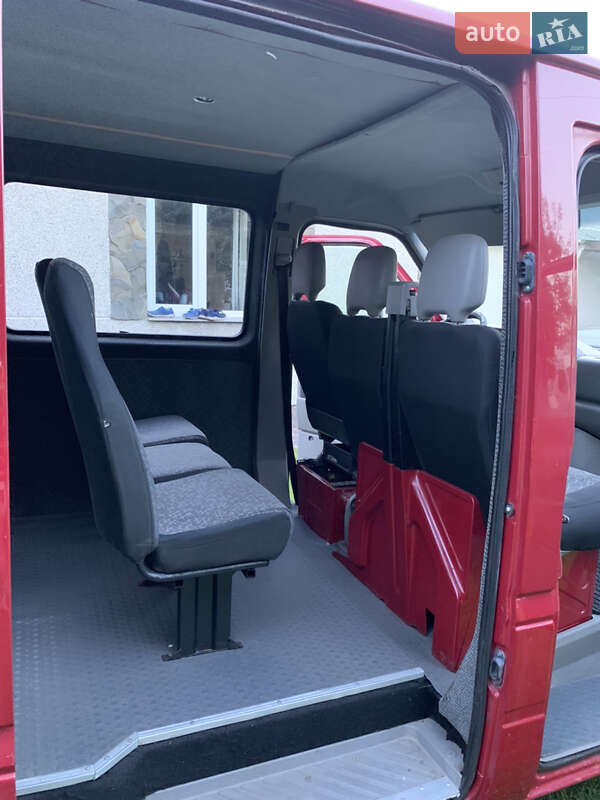 Вантажопасажирський фургон Volkswagen LT 2002 в Дубні