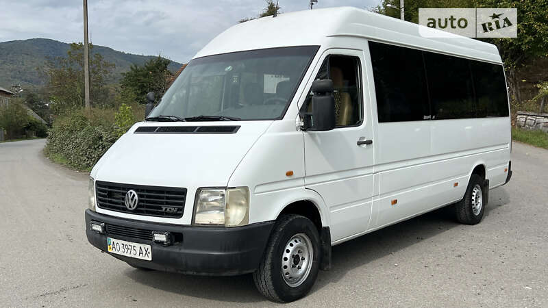 Мікроавтобус Volkswagen LT 2006 в Хусті