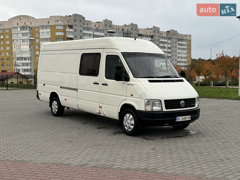 Грузопассажирский фургон Volkswagen LT 2004 в Львове