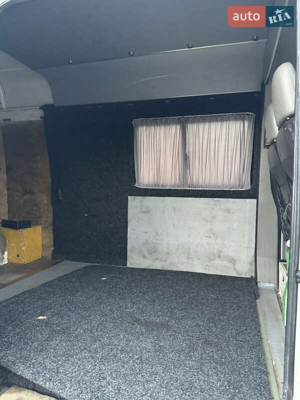 Грузопассажирский фургон Volkswagen LT 2004 в Львове