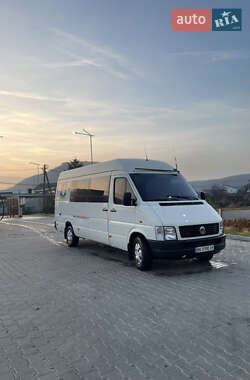 Грузопассажирский фургон Volkswagen LT 2005 в Вараше