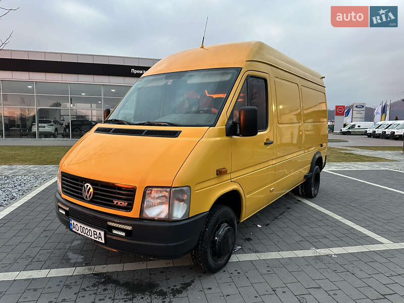 Вантажний фургон Volkswagen LT 2006 в Мукачевому