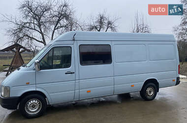 Вантажопасажирський фургон Volkswagen LT 2004 в Косові