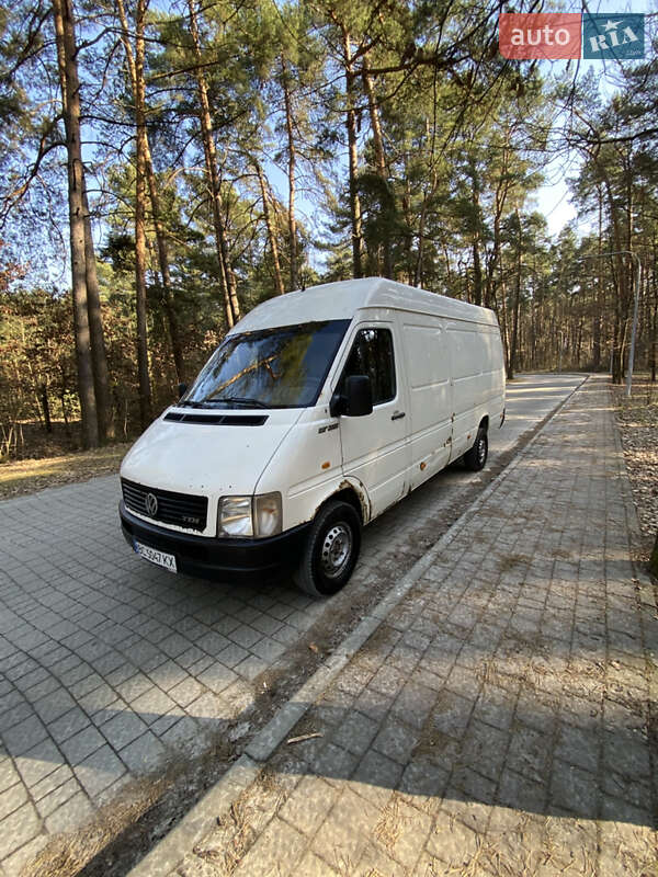 Грузовой фургон Volkswagen LT 2004 в Львове