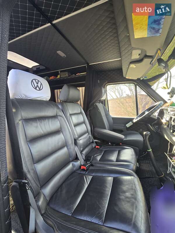 Вантажопасажирський фургон Volkswagen LT 2006 в Дніпрі