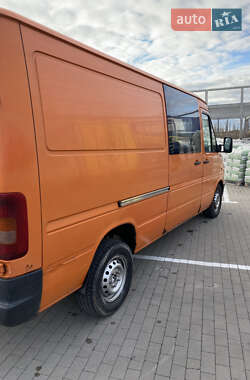 Грузопассажирский фургон Volkswagen LT 2002 в 