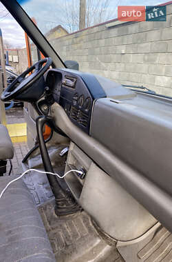 Грузопассажирский фургон Volkswagen LT 2002 в 