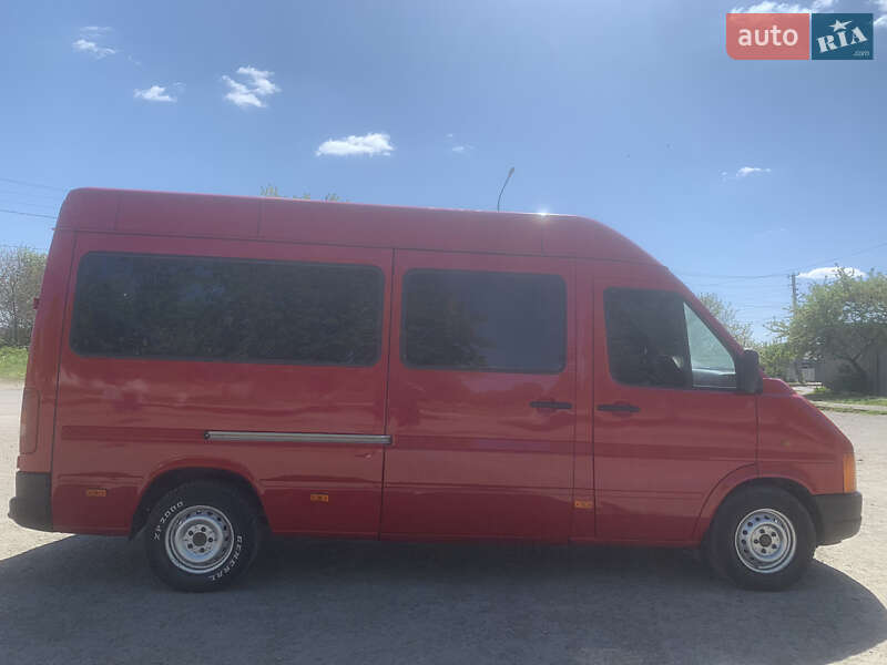 Вантажопасажирський фургон Volkswagen LT 1998 в Хотині