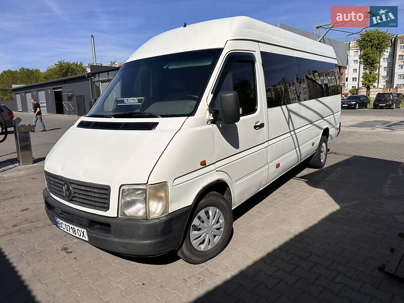 Вантажопасажирський фургон Volkswagen LT 1998 в 