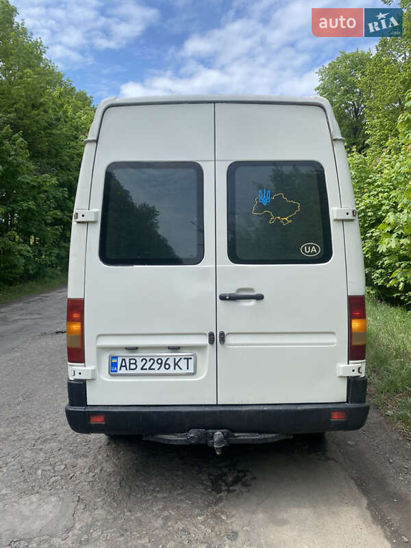 Вантажний фургон Volkswagen LT 2004 в Жмеринці
