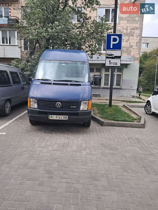 Вантажний фургон Volkswagen LT 2003 в 